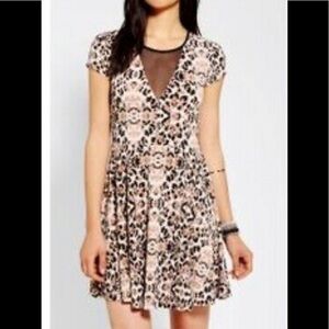 𝅺kimichi Blue leopard mesh skater dress size small